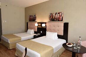 Howard Johnson by Wyndham Ezeiza Convention Center