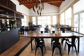 Howard Johnson by Wyndham Ezeiza Convention Center