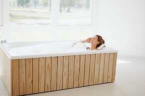 Howard Johnson by Wyndham Ezeiza Convention Center