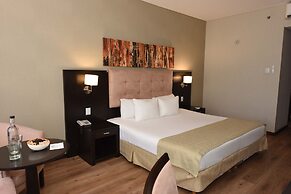 Howard Johnson by Wyndham Ezeiza Convention Center