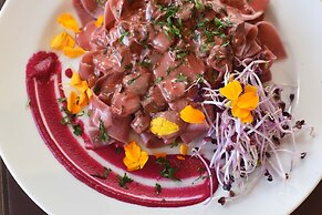 Howard Johnson by Wyndham Ezeiza Convention Center