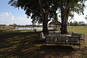 Howard Johnson by Wyndham Ezeiza Convention Center