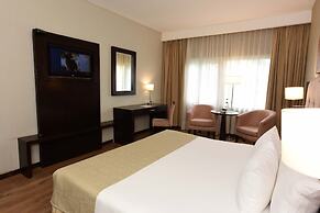 Howard Johnson by Wyndham Ezeiza Convention Center