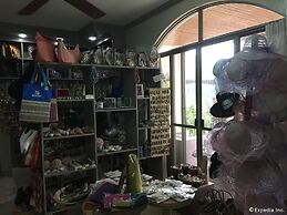 Panglao Pearl Premier White Sand Resort