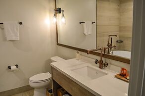 Cliffrose Springdale, Curio Collection by Hilton