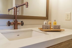 Cliffrose Springdale, Curio Collection by Hilton