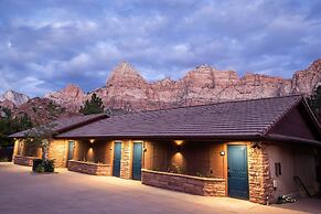 Cliffrose Springdale, Curio Collection by Hilton