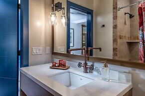 Cliffrose Springdale, Curio Collection by Hilton