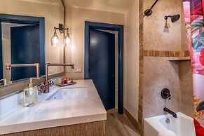 Cliffrose Springdale, Curio Collection by Hilton