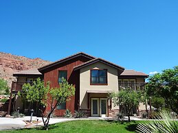 Cliffrose Springdale, Curio Collection by Hilton