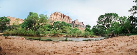 Cliffrose Springdale, Curio Collection by Hilton