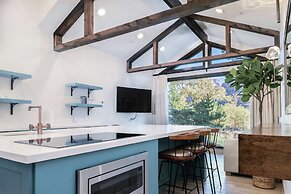 Cliffrose Springdale, Curio Collection by Hilton