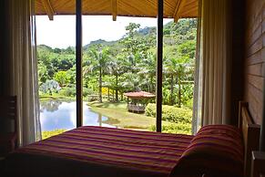 Macaw Lodge