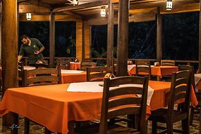Macaw Lodge