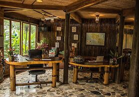 Macaw Lodge