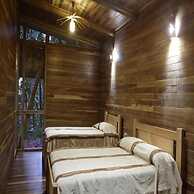 Macaw Lodge