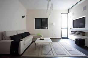 Tel Aviv Home