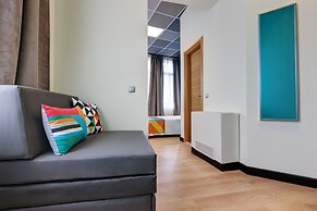 COLORS Central Ladadika