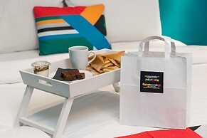 COLORS Central Ladadika