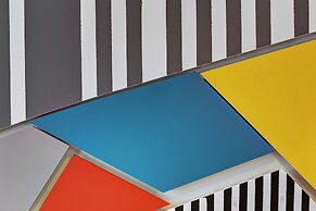 COLORS Central Ladadika