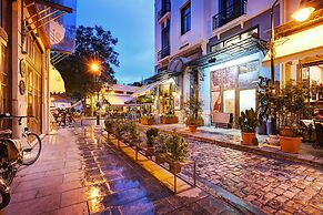 COLORS Central Ladadika