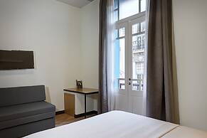 COLORS Central Ladadika