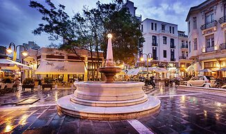 COLORS Central Ladadika