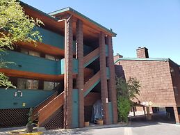 Getaways at Snow Lake Lodge