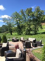 Comfort Suites Marietta - Parkersburg