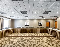 Comfort Suites Marietta - Parkersburg