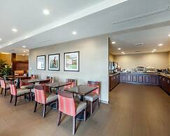 Comfort Suites Marietta - Parkersburg
