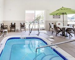 Comfort Suites Marietta - Parkersburg