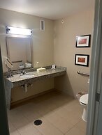 Comfort Suites Marietta - Parkersburg