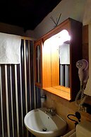 Chalet sul lago Hotel In Montagna