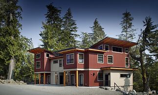 The Cabins at Terrace Beach