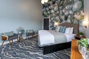 Seaside Oceanfront Inn