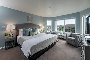 Seaside Oceanfront Inn