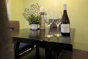 Seaside Oceanfront Inn