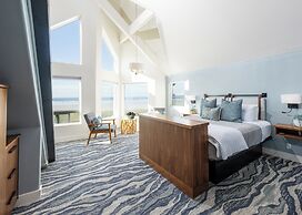 Seaside Oceanfront Inn