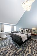 Seaside Oceanfront Inn