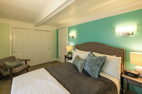 Seaside Oceanfront Inn