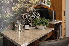 Seaside Oceanfront Inn