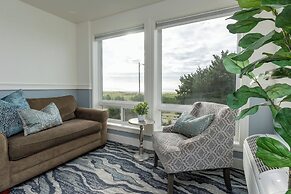 Seaside Oceanfront Inn