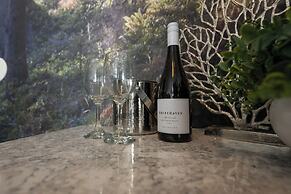 Seaside Oceanfront Inn