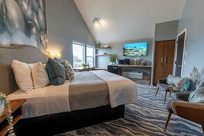 Seaside Oceanfront Inn