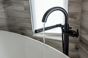 Seaside Oceanfront Inn