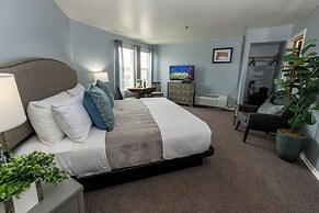 Seaside Oceanfront Inn