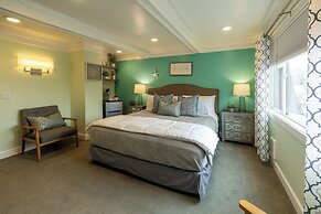 Seaside Oceanfront Inn