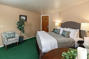 Seaside Oceanfront Inn