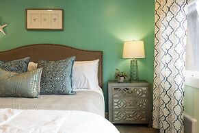 Seaside Oceanfront Inn